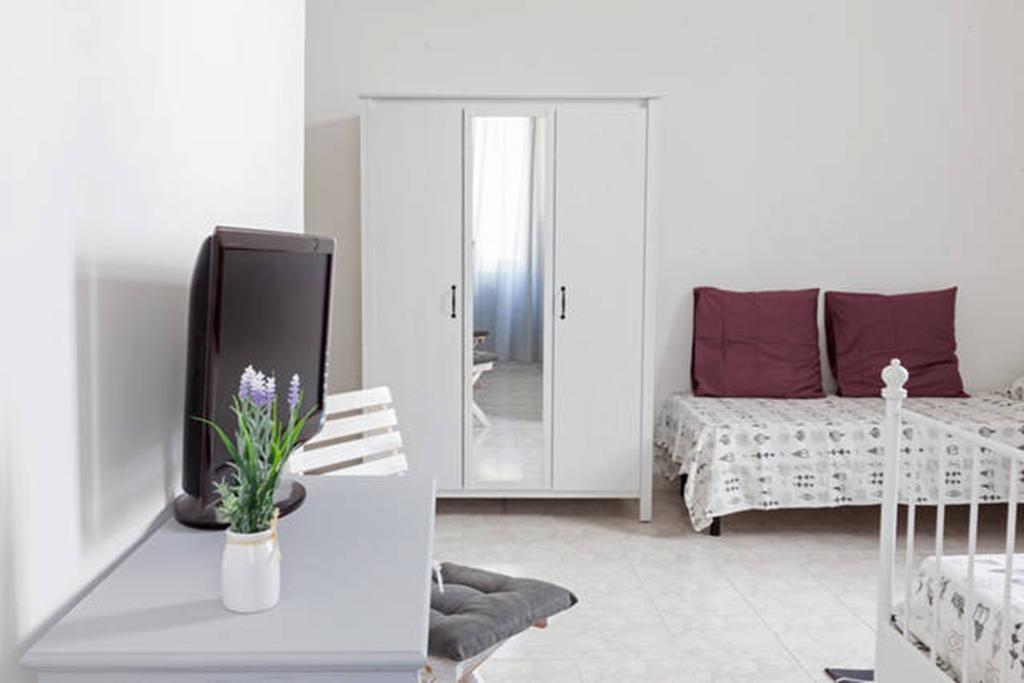 Domus Merulana Bed And Breakfast Rome Chambre photo