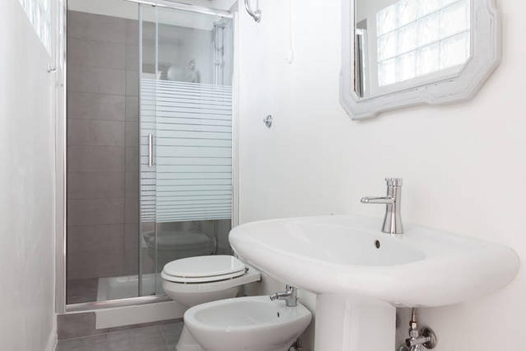 Domus Merulana Bed And Breakfast Rome Chambre photo
