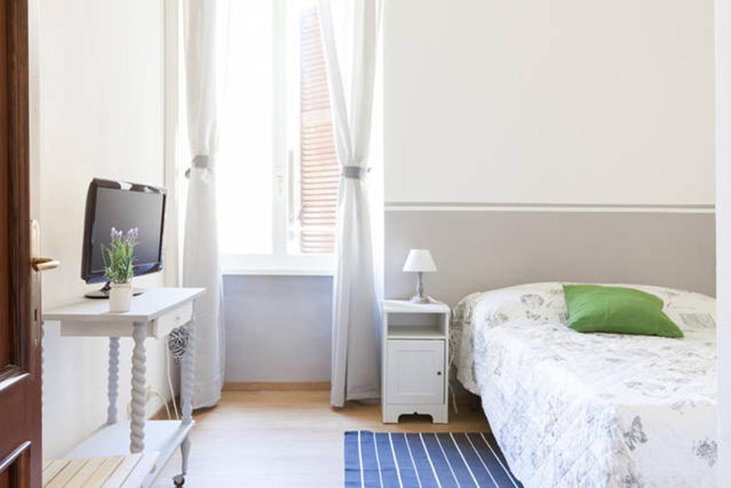Domus Merulana Bed And Breakfast Rome Chambre photo